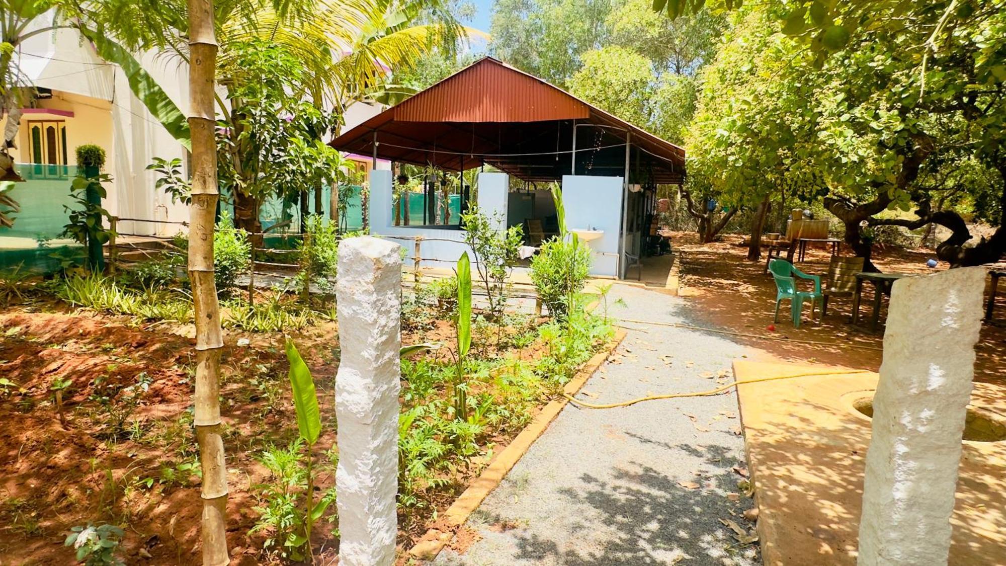 Lotus Garden Guest House Auroville Exterior photo